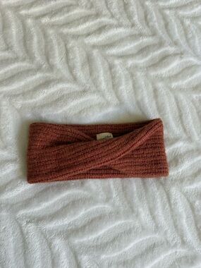 Universal Threads Ribbed Twist Headband
